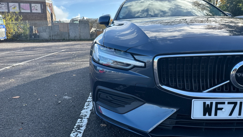 Volvo V60 2.0 B3P Momentum 5dr Auto [7 speed] Petrol Estate